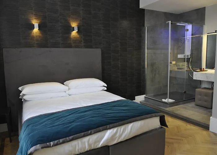 Place 24 & Wellness Konukevi 4*