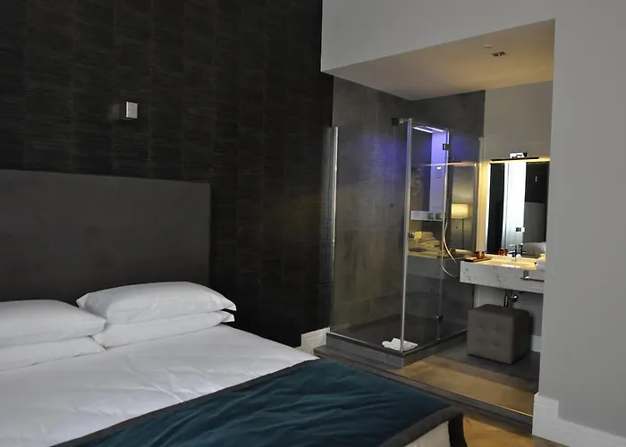 Konukevi Place 24 & Wellness Roma